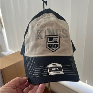 L.A.Kings hat new with tags